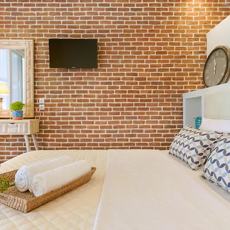 Διαμέρισμα Golden Beachside Terrace *