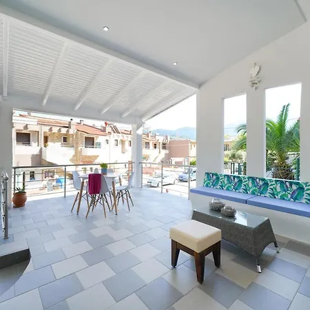 Golden Beachside Terrace Chrisi Ammoudia