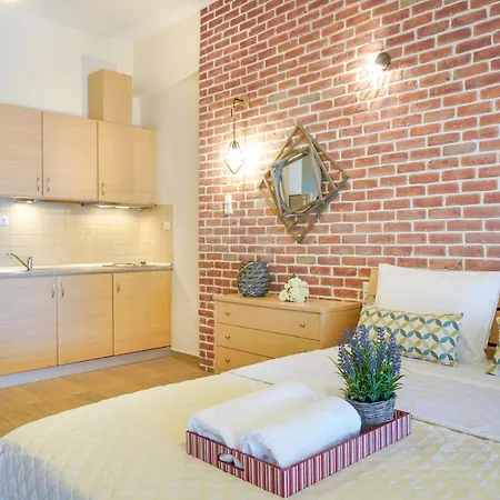 Golden Beachside Terrace *