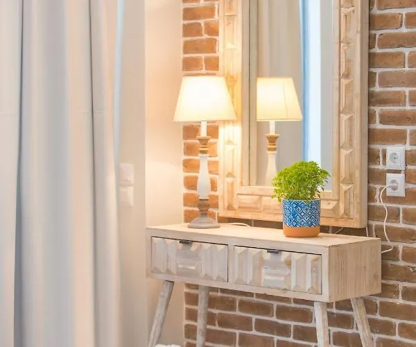 Golden Beachside Terrace *